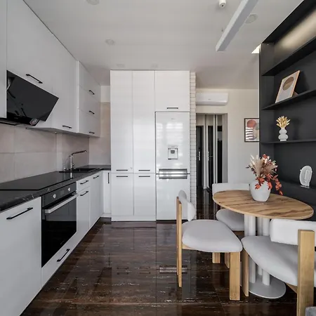 Inshiapartments On Hazova Str 7 *